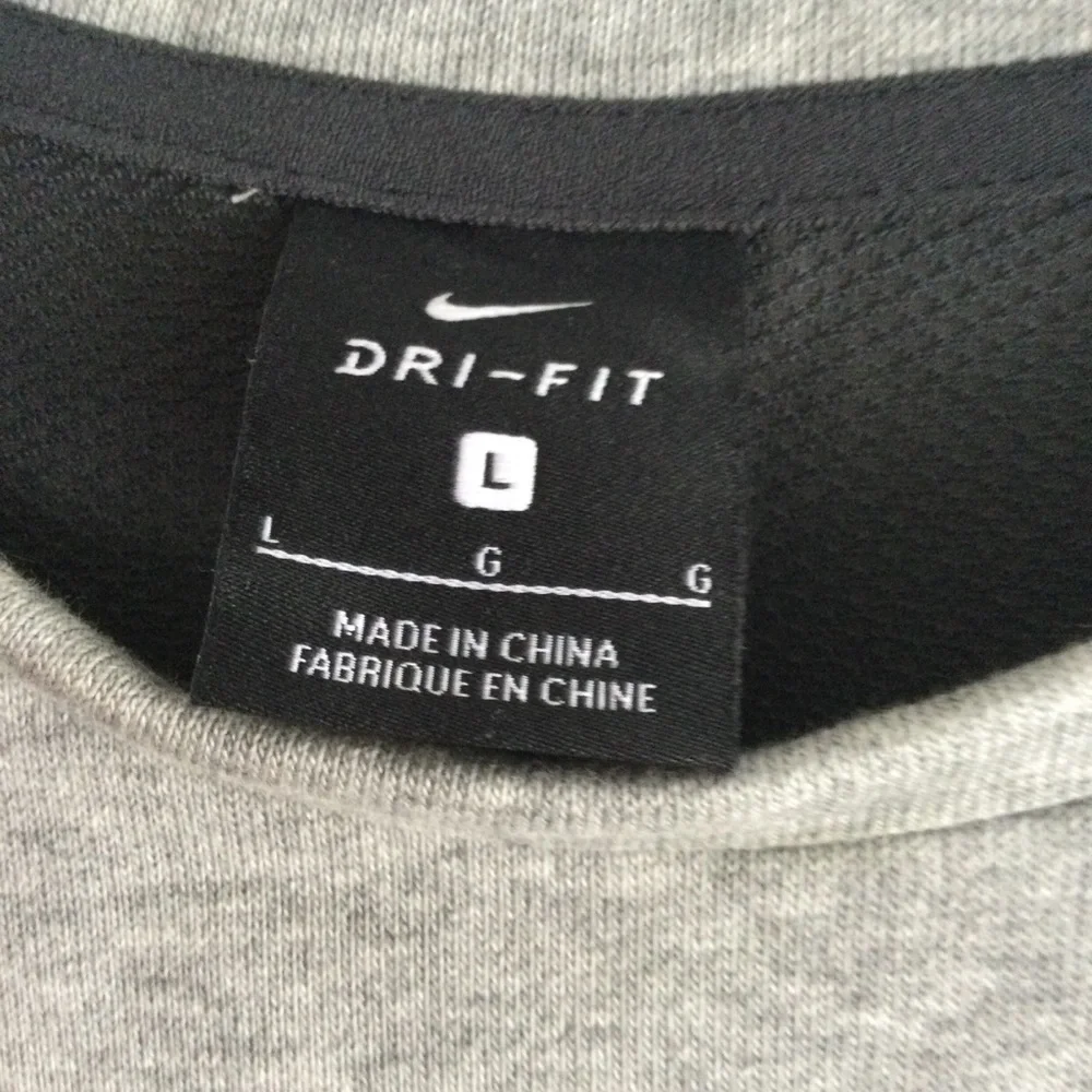 NIKE Dry Versa Mesh Back Training Top Gray Women’s Large